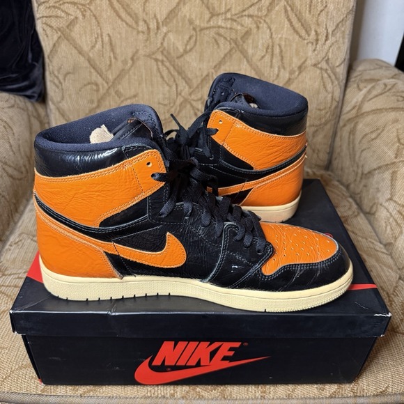 Air Jordan 1 Shattered Backboard 3.0 Retro High Size 11 Mens Sneakers 555088-028 main image 4
